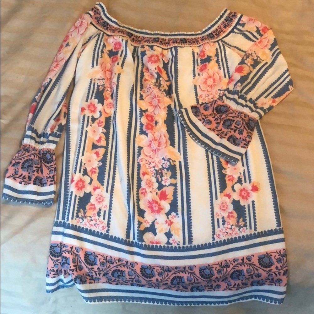 Floral off the boulder long sleeve short dress